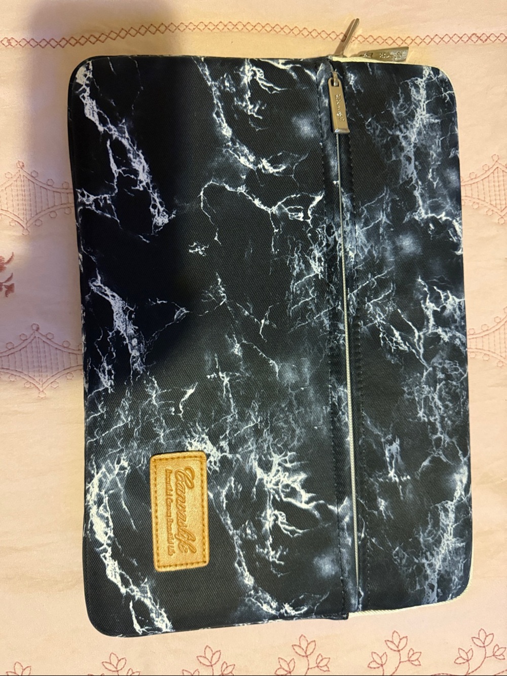 Marble-Print Black Laptop Sleeve with Front Zip - Unknown Brand